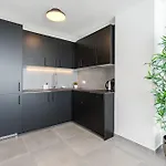 Luxury Ponderosa شقة *