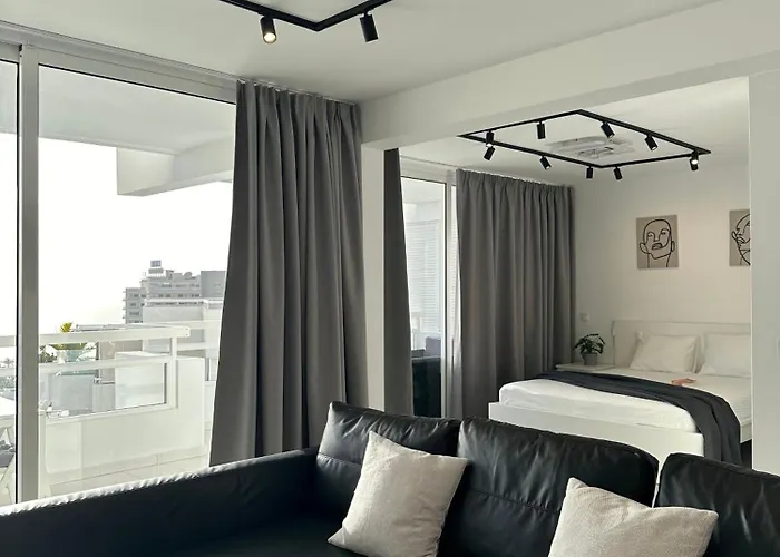 Luxury Ponderosa 아파트 *